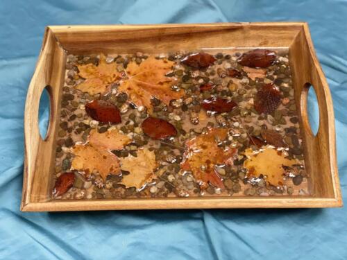 Tray-with-fall-leaves-